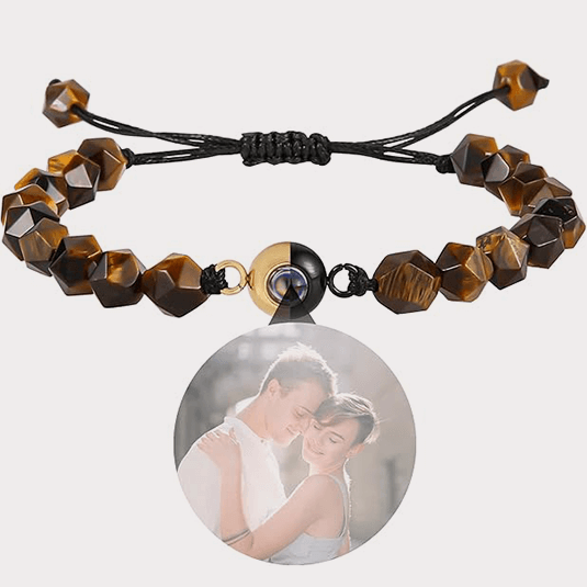 Diamond-shaped tiger's eye bracelet