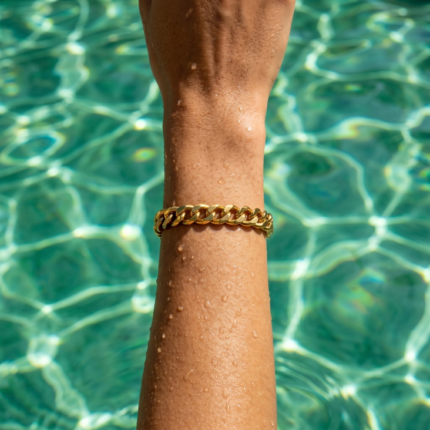 Thick Cuban Link Bracelet - 18K Gold Plated Waterproof Stainless Steel