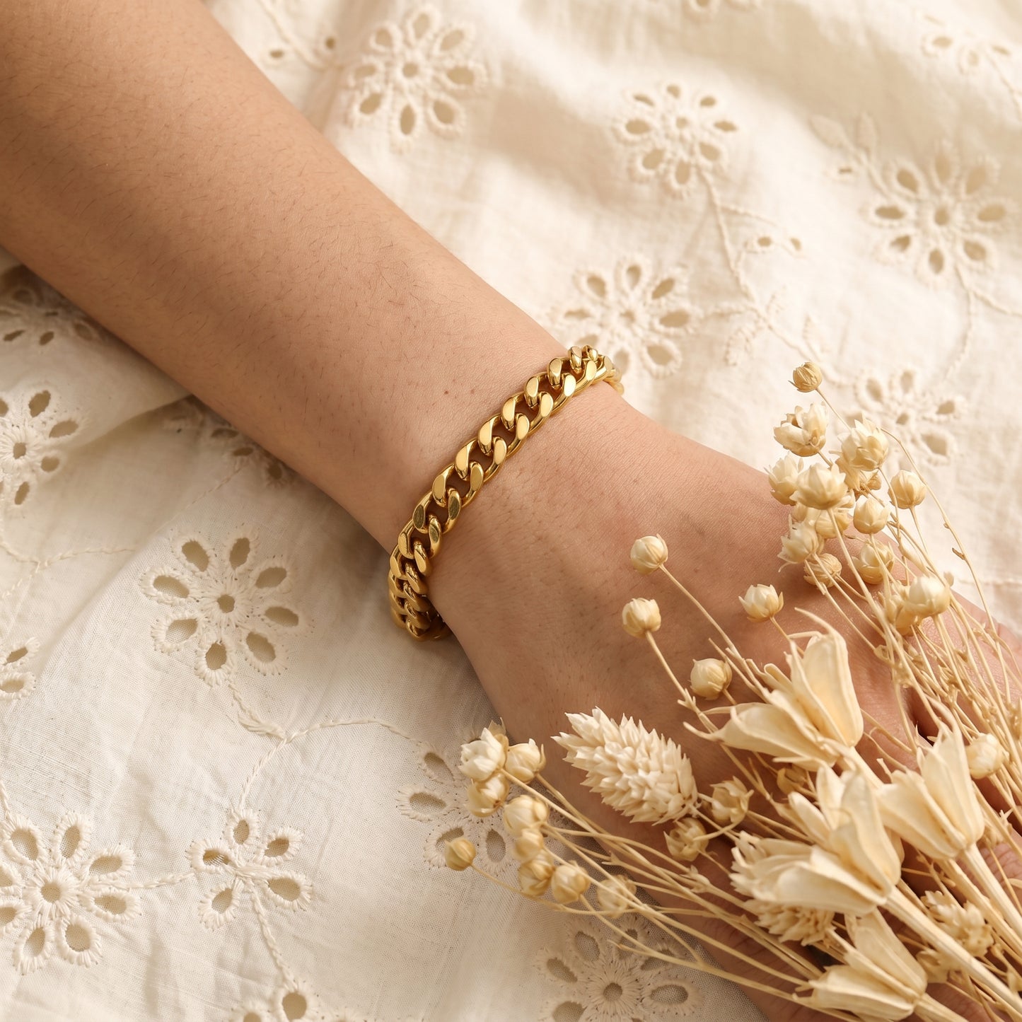 Thick Cuban Link Bracelet - 18K Gold Plated Waterproof Stainless Steel