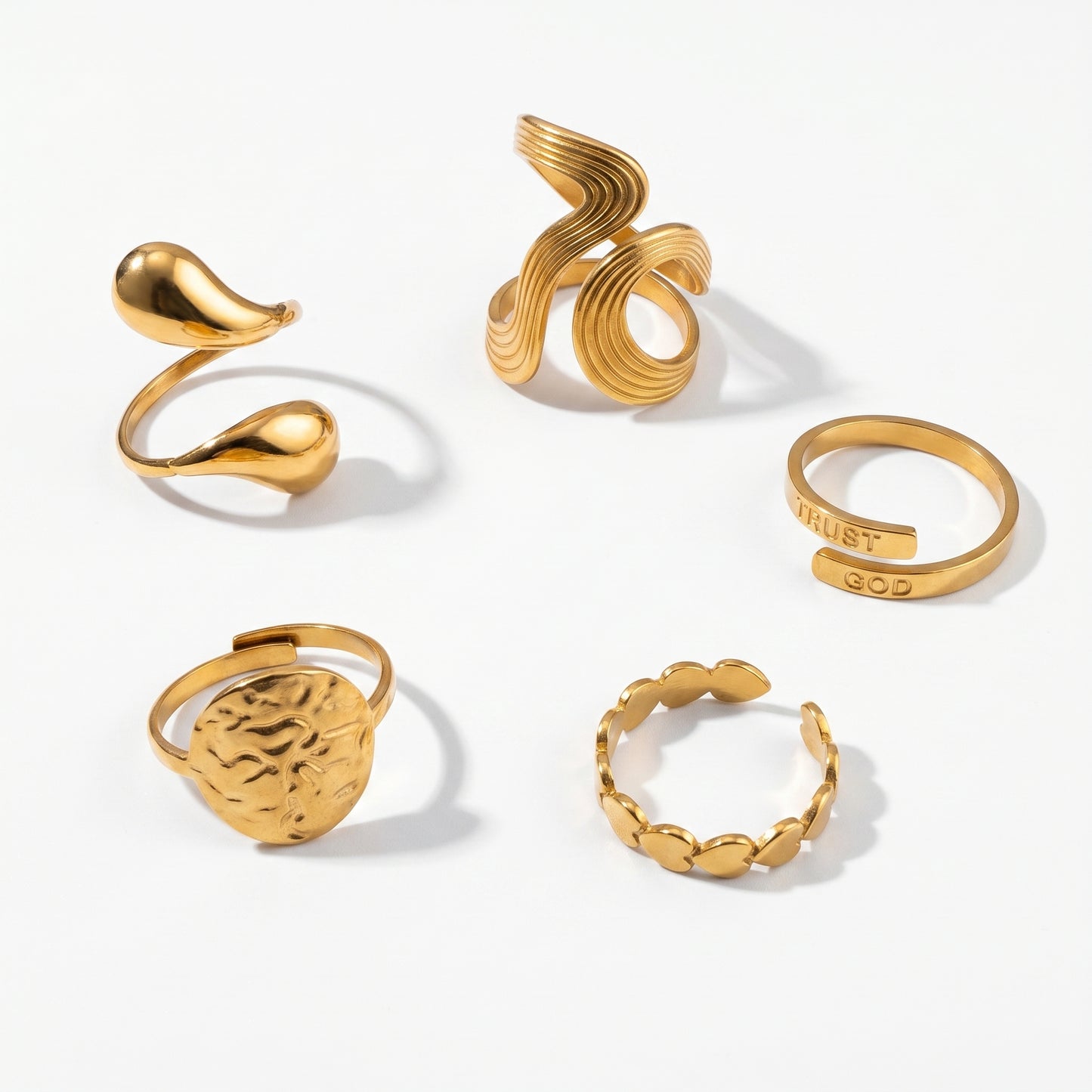 Waterproof Tarnish Resistant Gold Stackable Rings - 5Pcs Adjustable Open Set with Modern Wave Design for Daily & Beach Wear