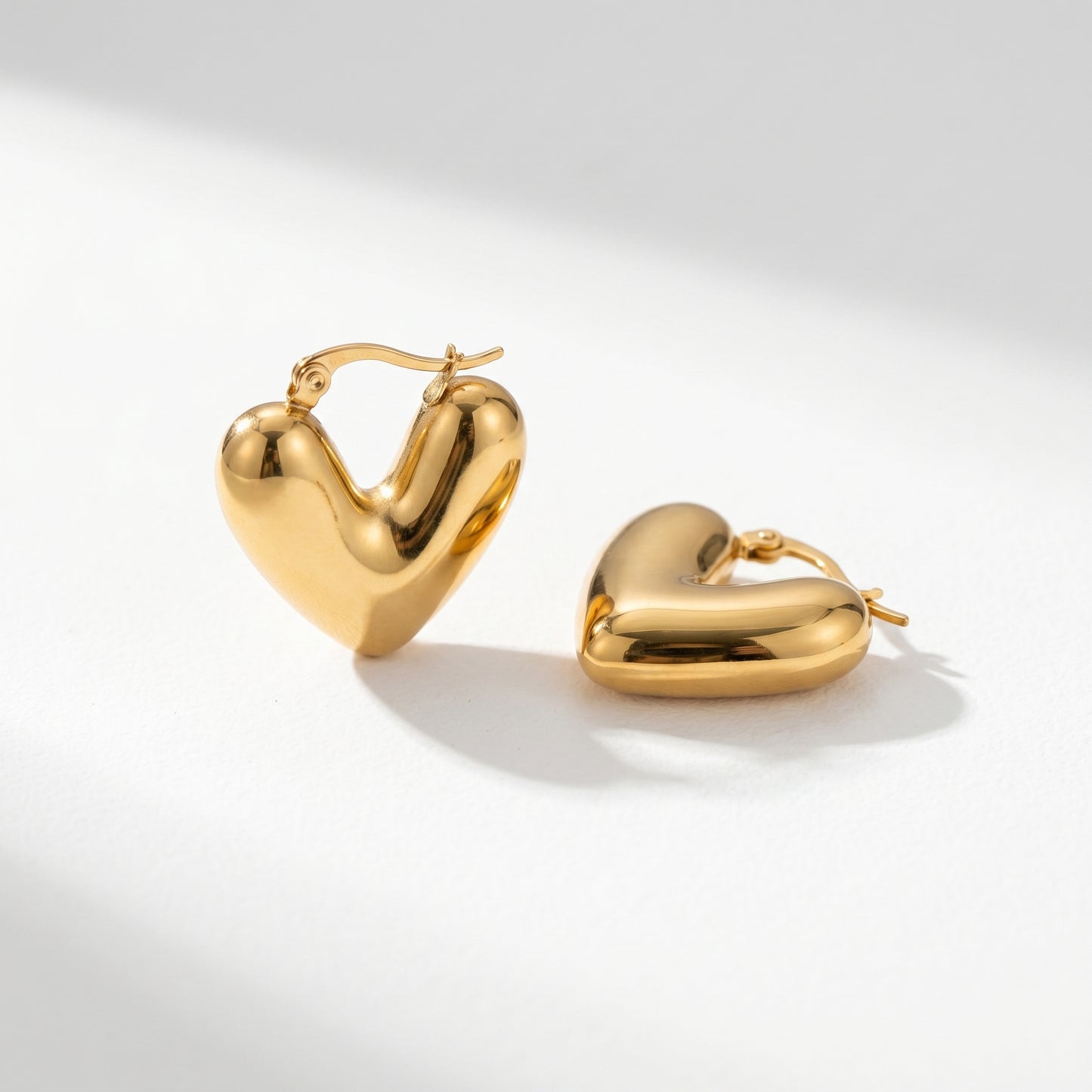 2.5cm Gold Puffy Heart Hoop Earrings - Tarnish Resistant Stainless Steel Hypoallergenic Statement Heart Earrings for Women