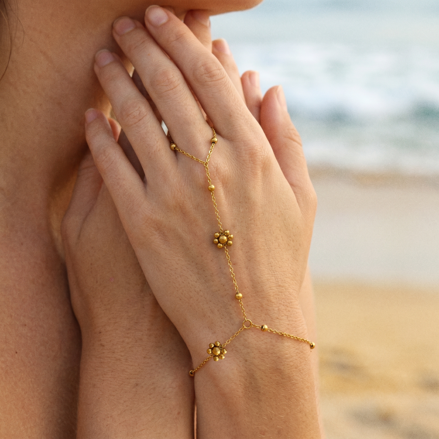 Durable Stainless Steel Gold Flower Hand Chain - Long-Lasting Shine