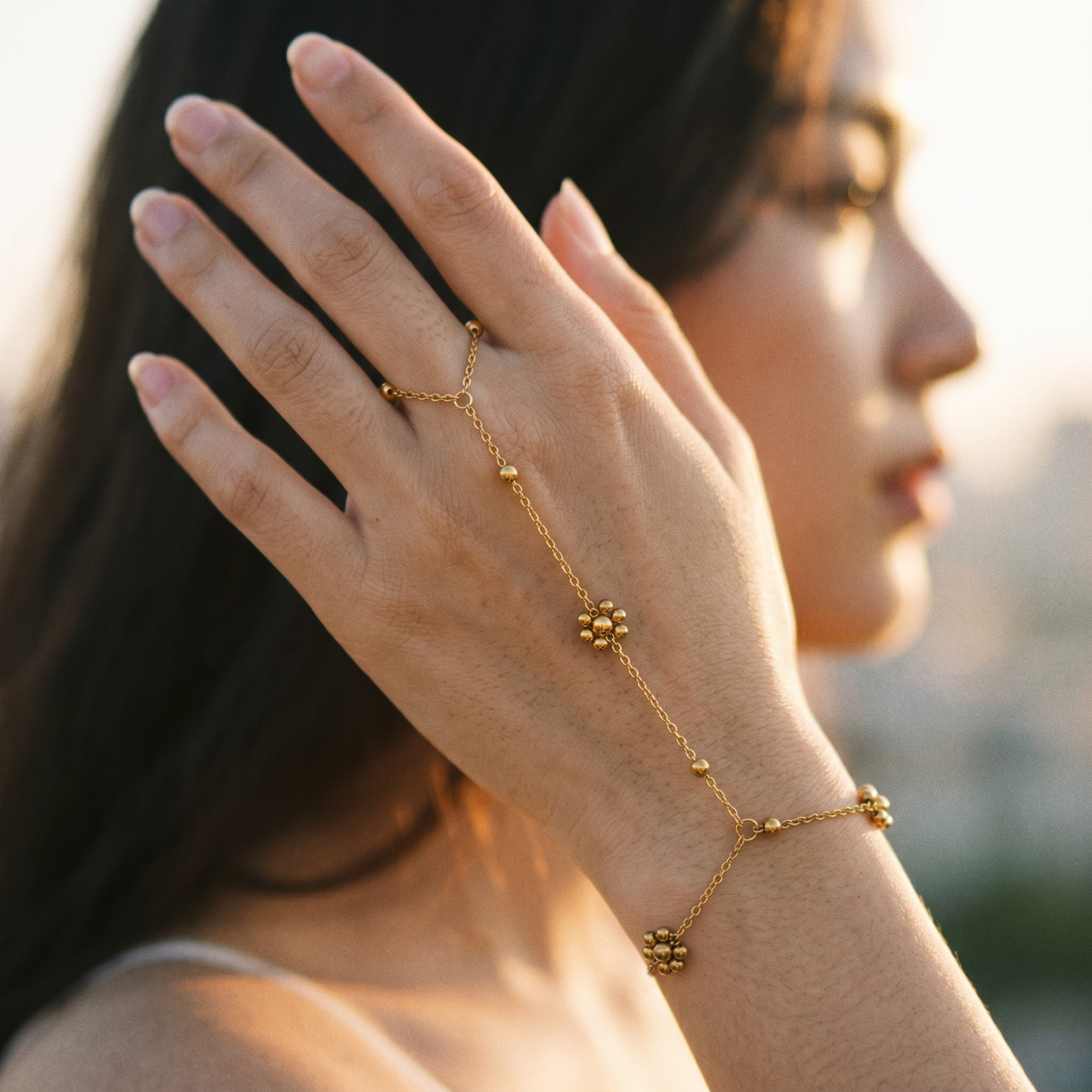 Durable Stainless Steel Gold Flower Hand Chain - Long-Lasting Shine