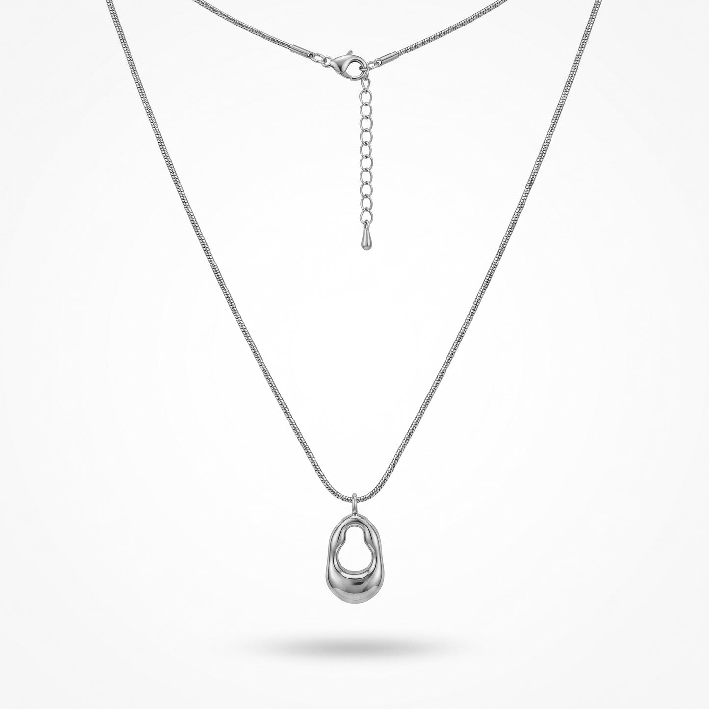 Liquid Gold Heart Necklace – Minimalist Sculptural Pendant for Effortless Everyday Luxury