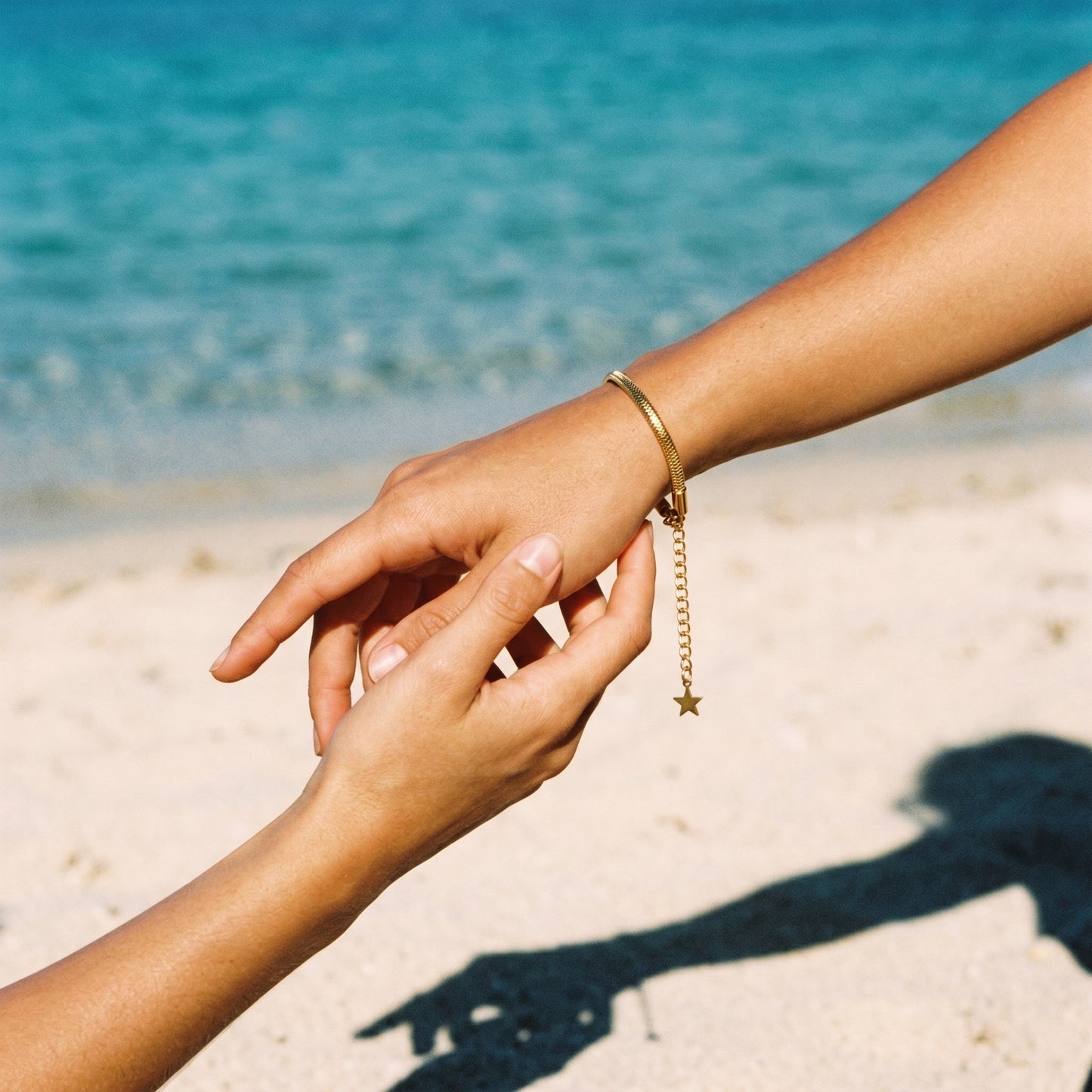 Clean Girl Gold Bracelet – Minimalist Luxury for Everyday Wear