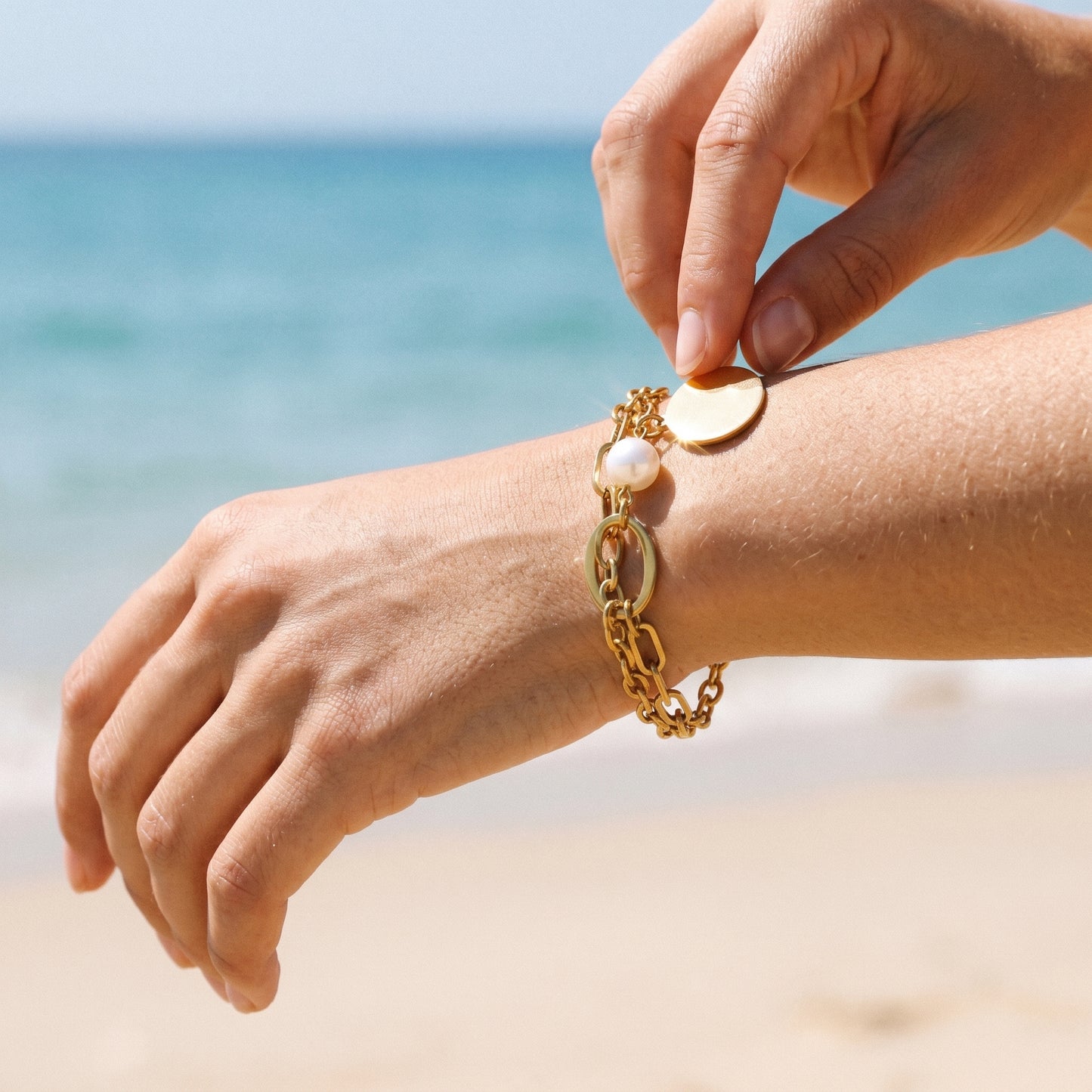 Layered Gold Chain Bracelet with Pearl Charm – Effortless Luxury for Everyday Styling