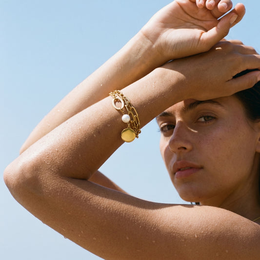 Layered Gold Chain Bracelet with Pearl Charm – Effortless Luxury for Everyday Styling