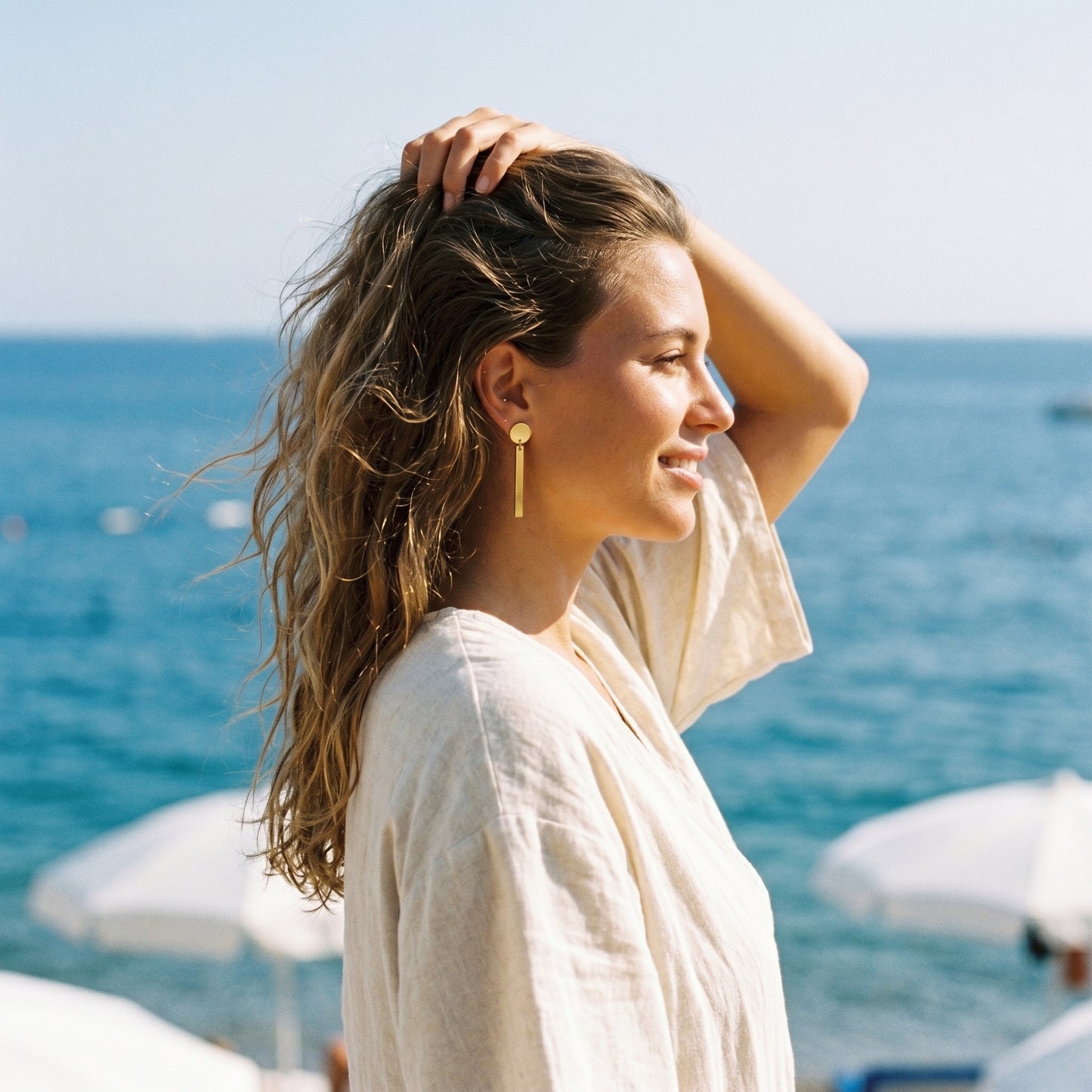 Quiet Luxury Bar Earrings – Minimal Gold Drop Studs with Scandinavian-Inspired Design