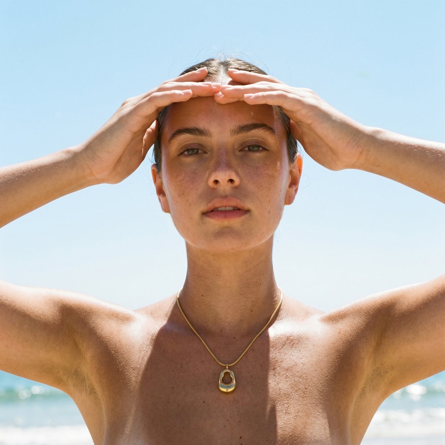 Liquid Gold Heart Necklace – Minimalist Sculptural Pendant for Effortless Everyday Luxury
