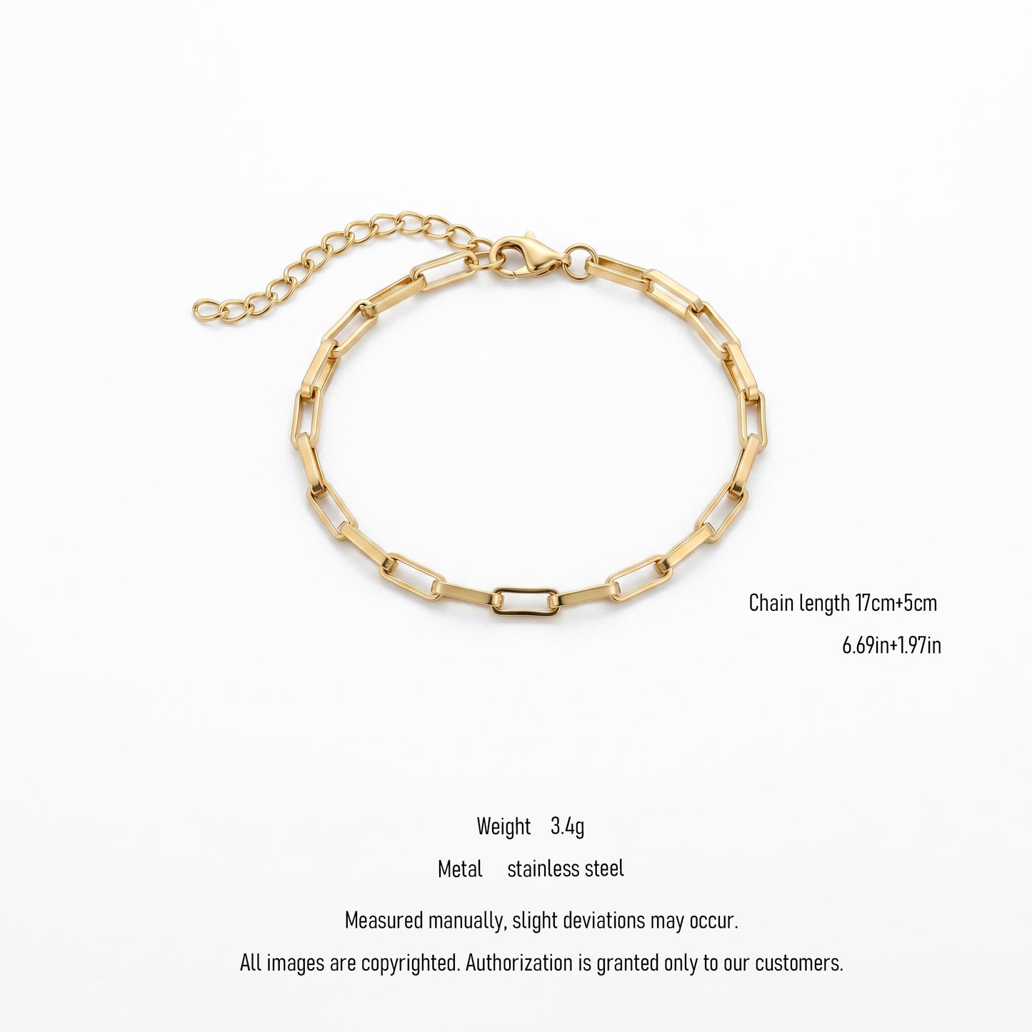 The Delicate Link Bracelet That Makes Everything Look More Expensive